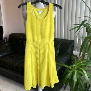 Dress barn Fit and flare sleeveless dress size 4 beautiful color